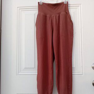 OLD NAVY LEGGINGS size XS burnt orange color